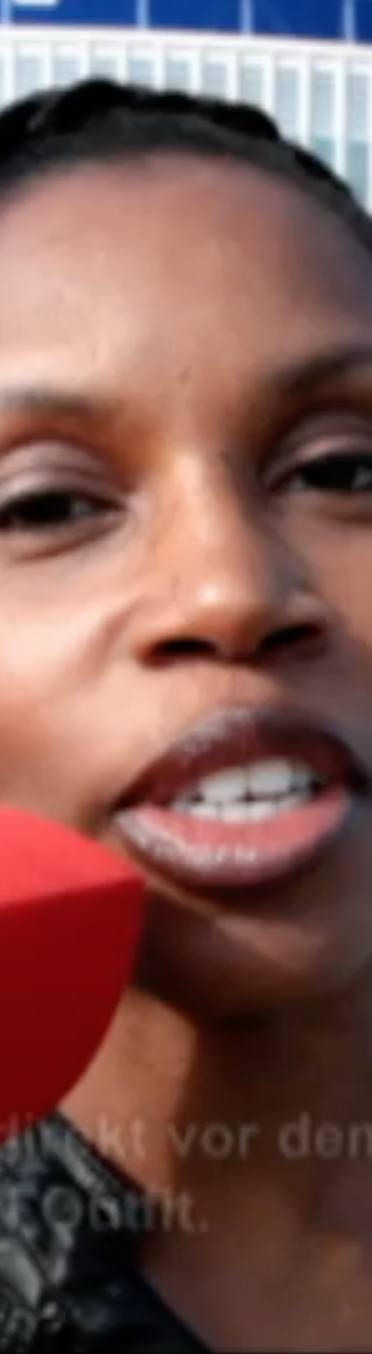 Stephanie Simbeck-Steward Panel Moderator Demo Sony MIB Intro Photo